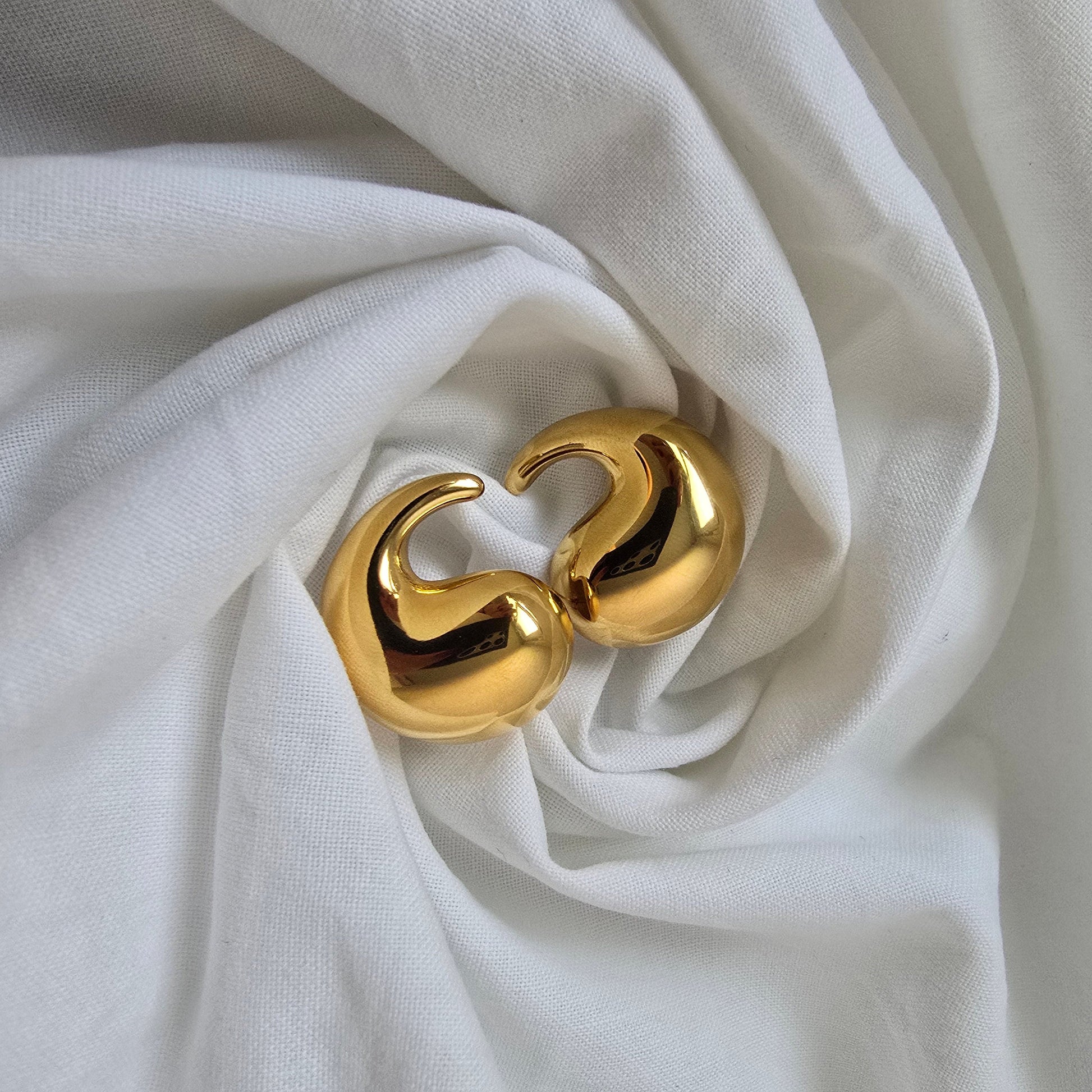 Aretes Gotas Doradas